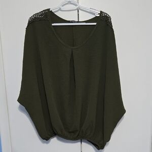 Cha Cha Vente Olive Blouse‎ with Crochet Details